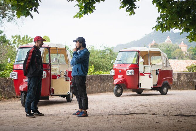 1-Hour Guided Tuk-Tuk Tour in Sintra - Stop 1: Sabuga Fountain and the Healing-Water Legend