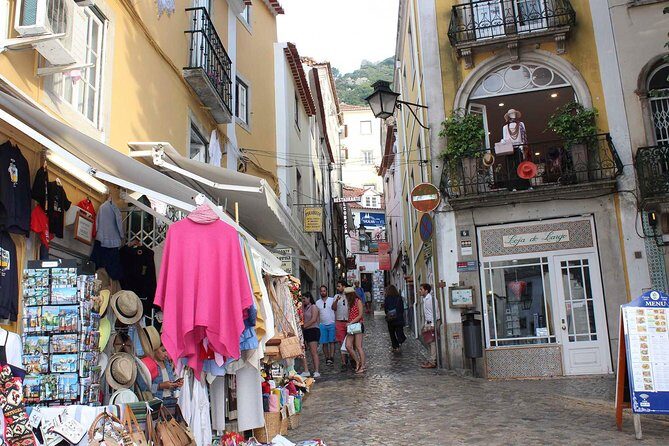 Private Half Day Tour to Sintra and Pena Palace from Lisbon - Real-World Timing: Traffic, Weather, and How Guides Handle It