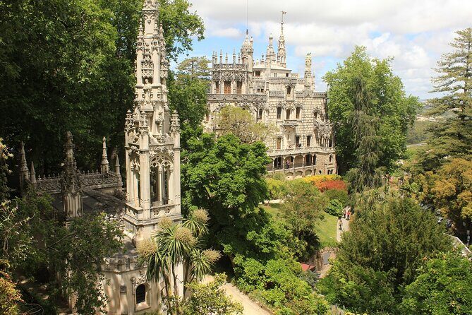 Private Tuk Tuk Half Day Tour in Sintra - Castelo dos Mouros ruins: 1 hour that can make or break your photos