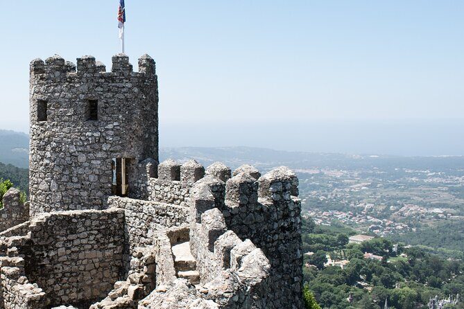 Private Tuk Tuk Half Day Tour in Sintra - Sabuga Fountain: free water, old legends, and a smart ending