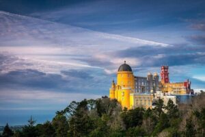 Private Tuk Tuk Tour through Serra de Sintra - The historic center loop: fountains, pastry streets, and a Manueline Town Hall