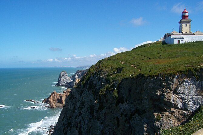 Sintra 1/2 day tour + Pena Palce + 2 gifts (inc. tickets) - How the pacing feels in a group of 8 (and why it’s not wasted time)