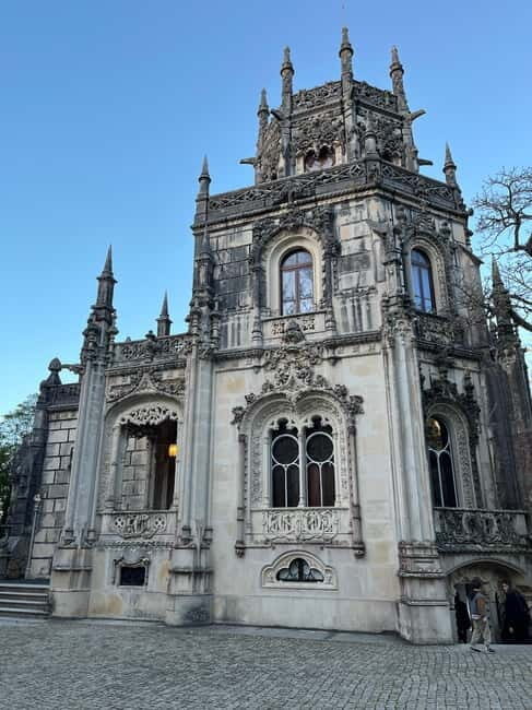 Sintra: 2-Hour Guided Tuk-Tuk Tour - Sintra Palace: the classic landmark moment