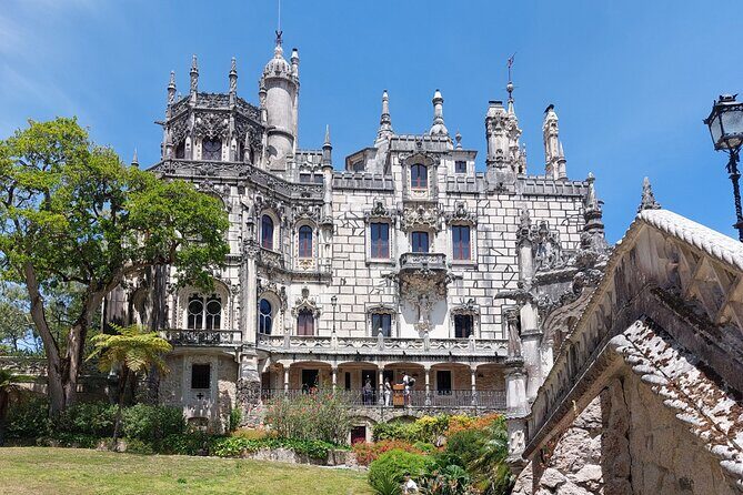 Sintra & Cascais: Private Full-Day Adventure in a Classic 4x4 - Your best strategy: choose 1 or 2 palaces (and plan tickets smart)