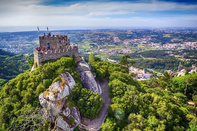 Sintra: Moorish Castle Entrance E-Ticket with Audio Guide - The audio guide setup: how to make it work smoothly
