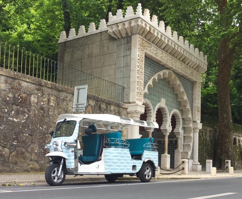 Sintra: Private Sightseeing Tuk Tuk Tour - Getting on board: Parque da Liberdade and easy pick-up options